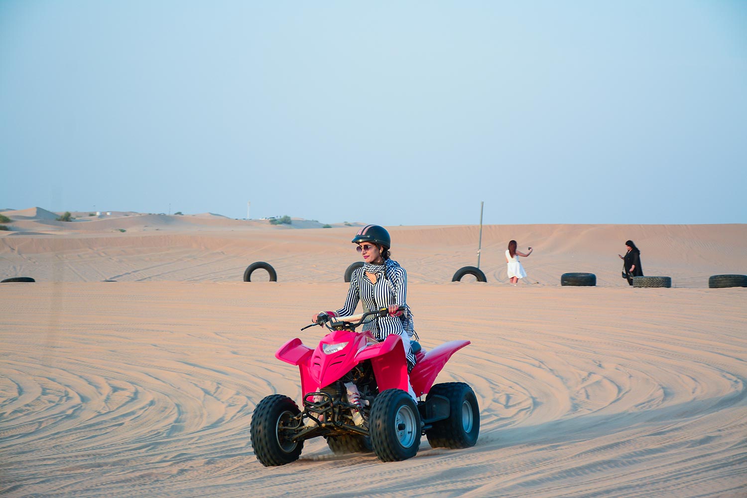 quad biking dubai desert safari