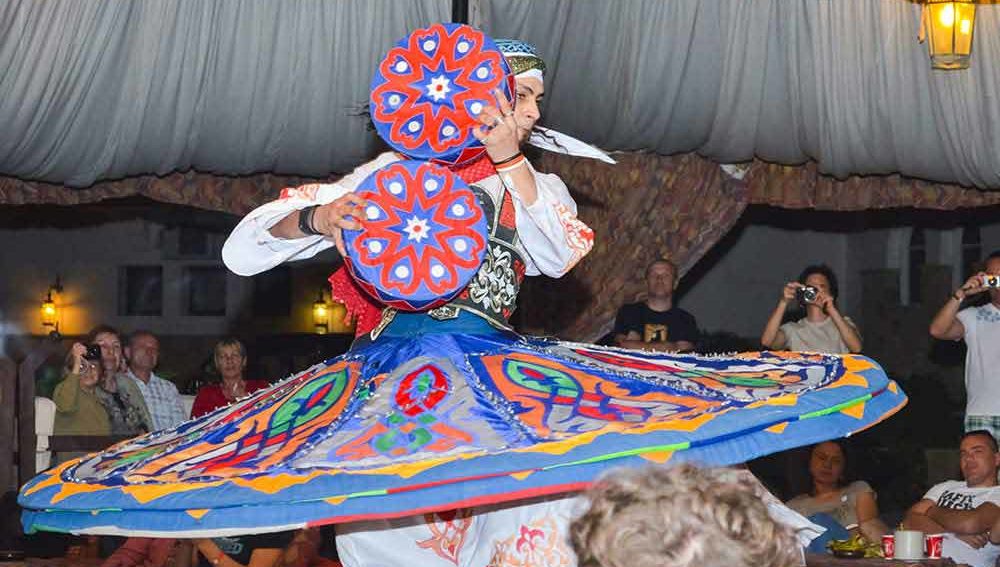 tanura dance