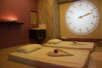 Try Out Couple Spa On Dubai Honeymoon Photos