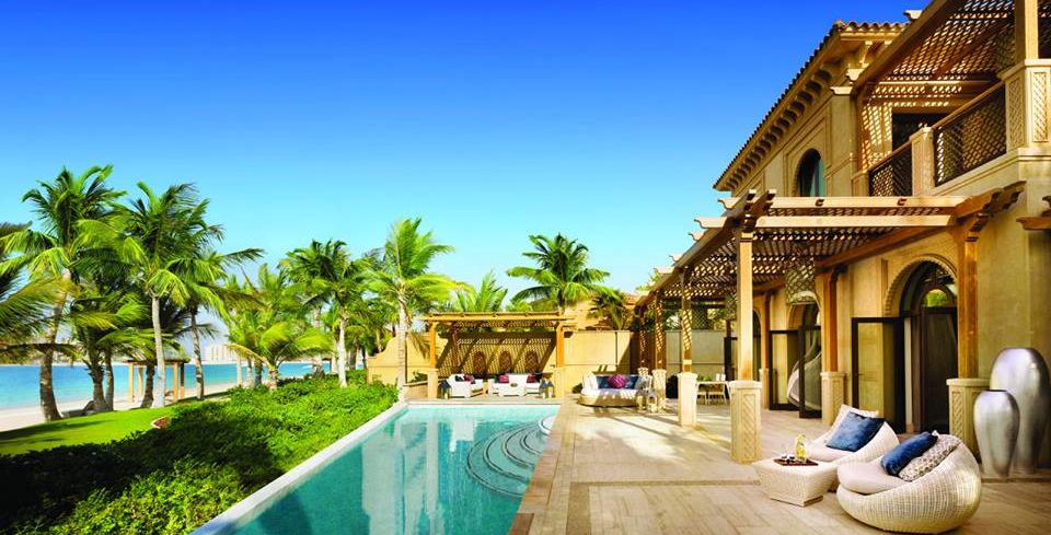 Hotel The Palm Dubai with a private pool in Dubai photos