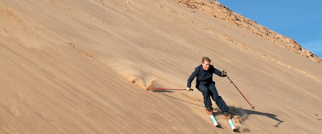 sandboarding in Dubai