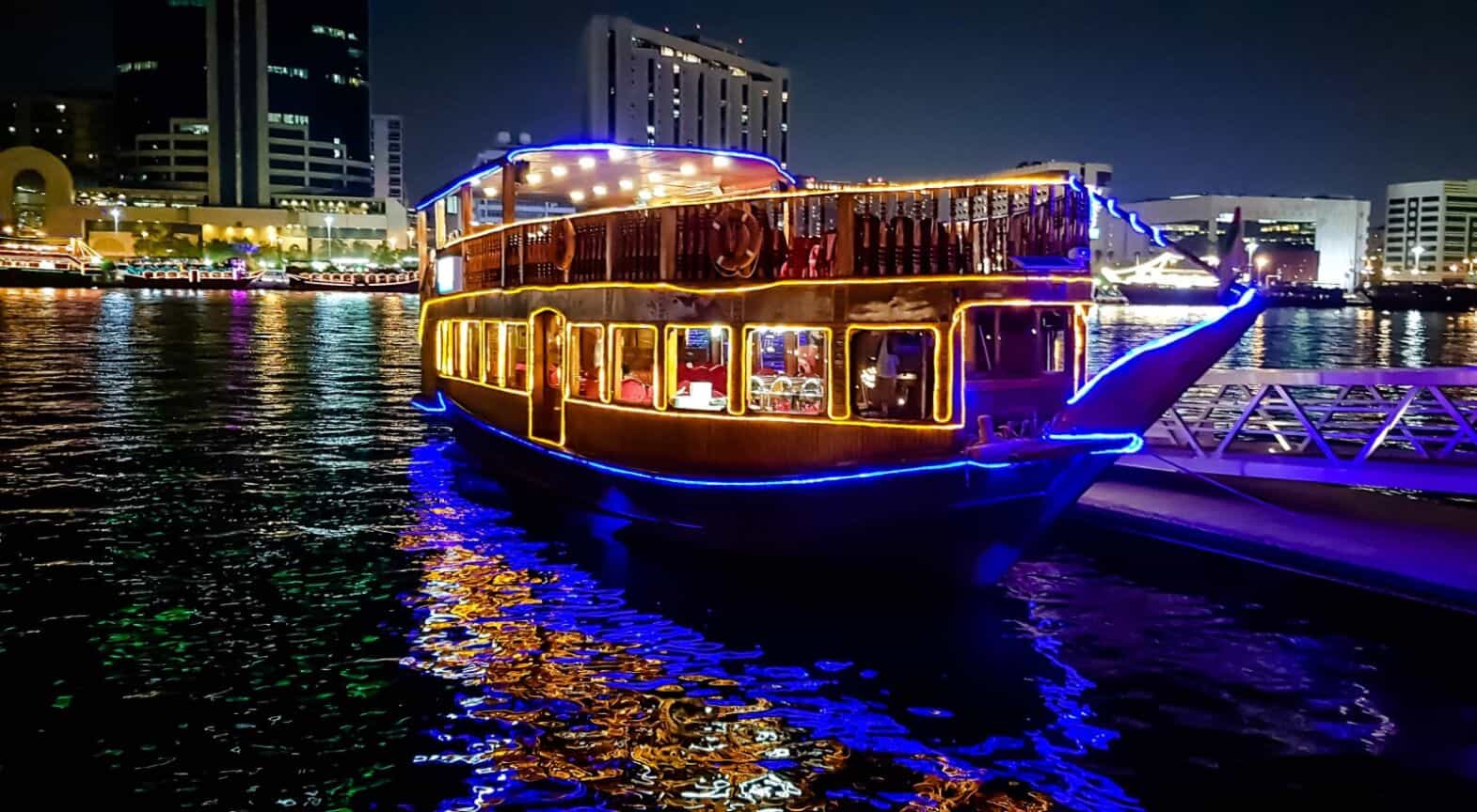 dhow cruise Dubai