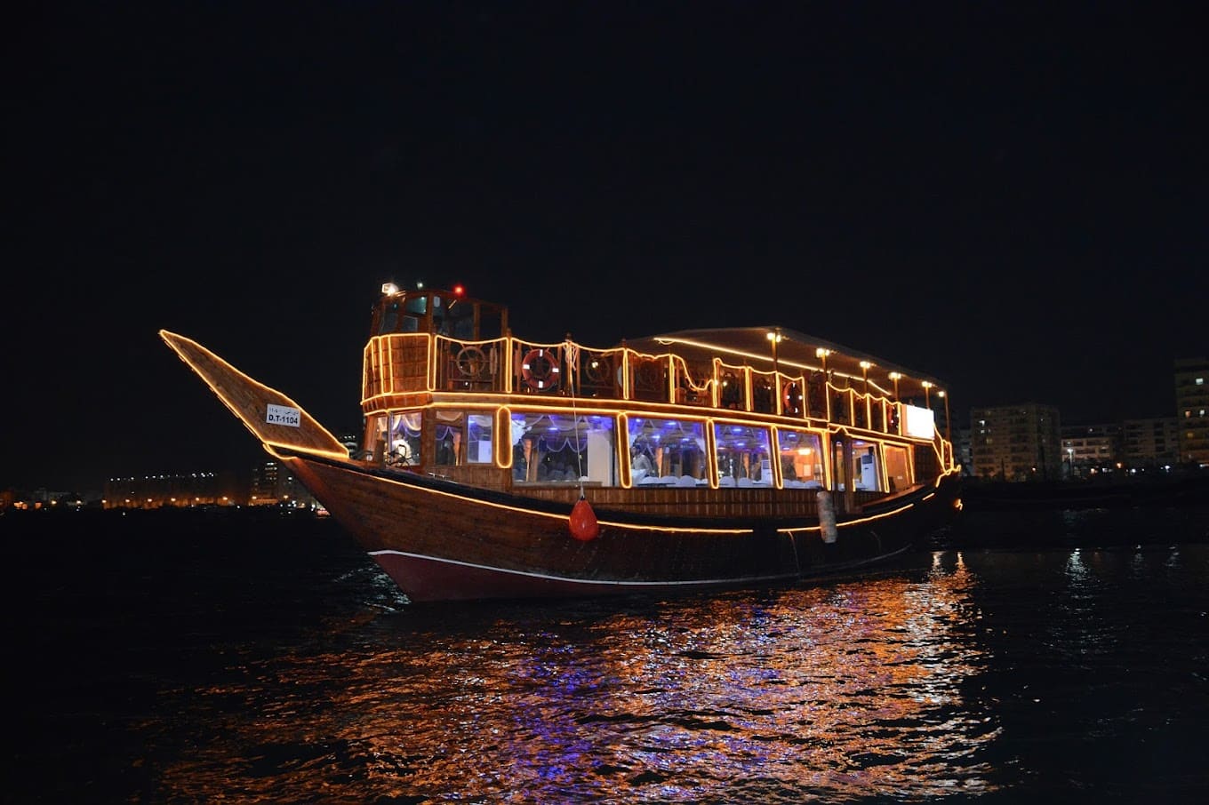 dhow cruise Dubai Marina