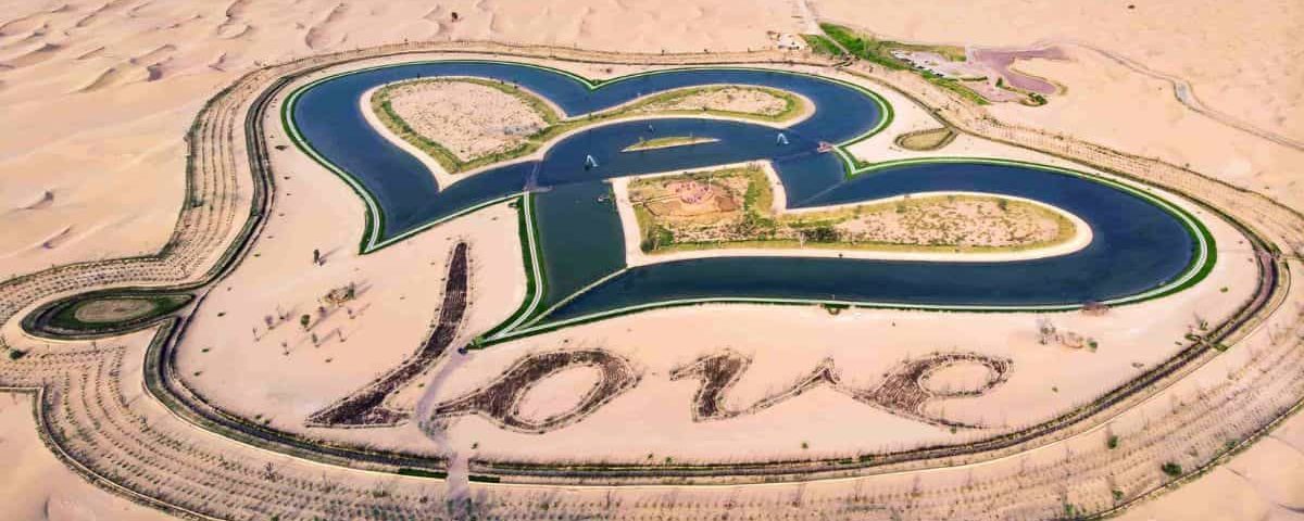 Dubai love lake